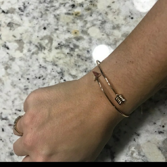 Arrow Bangle Bracelet Silver - Picture 3 of 3